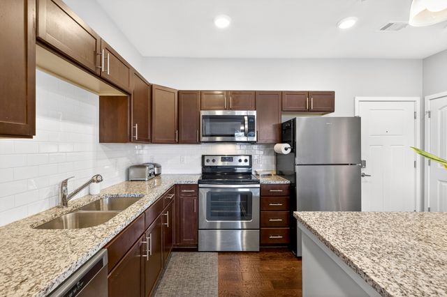 1122 Litton Ave Apt 311, Nashville, TN 37216