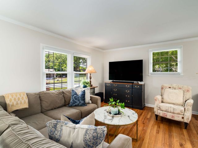 604 Meadowgreen Dr, Franklin, TN 37069