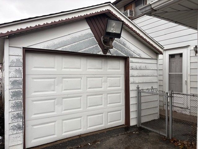 4710 W 88th Place, Hometown, IL 60456