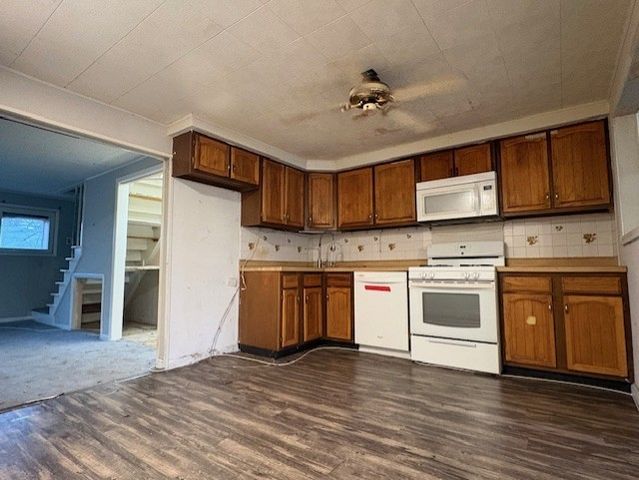 4710 W 88th Place, Hometown, IL 60456