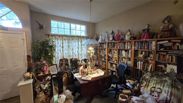 1040 TRADEWINDS DRIVE, Tarpon Springs, FL 34689