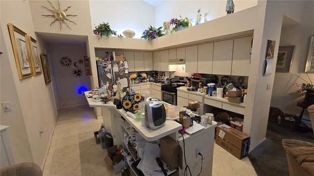 1040 TRADEWINDS DRIVE, Tarpon Springs, FL 34689