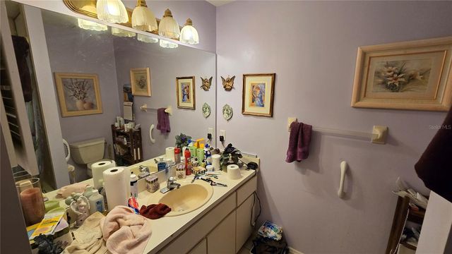 1040 TRADEWINDS DRIVE, Tarpon Springs, FL 34689