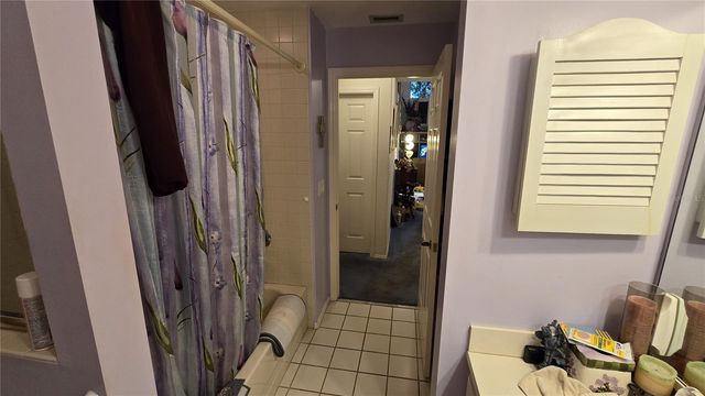 1040 TRADEWINDS DRIVE, Tarpon Springs, FL 34689