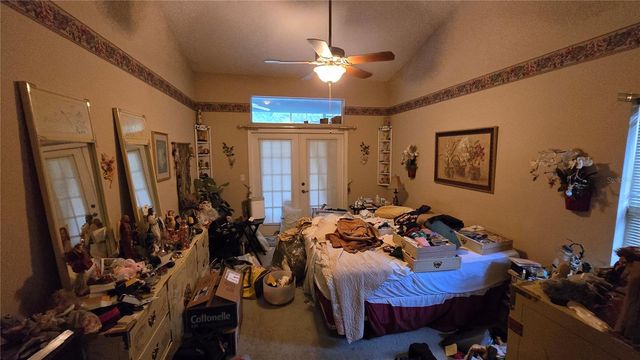 1040 TRADEWINDS DRIVE, Tarpon Springs, FL 34689