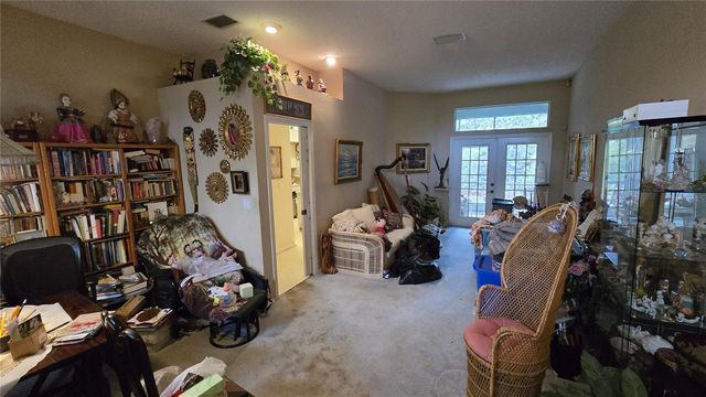 1040 TRADEWINDS DRIVE, Tarpon Springs, FL 34689