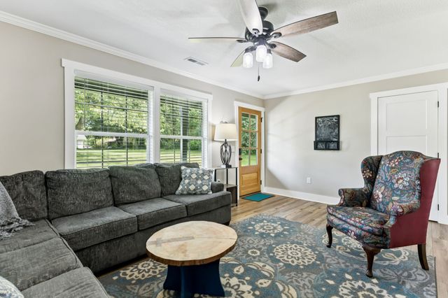 17 Reid St, Tracy City, TN 37387