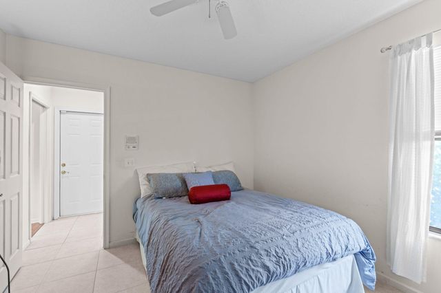 9055 Cypress Hollow Drive, Palm Beach Gardens, FL 33418