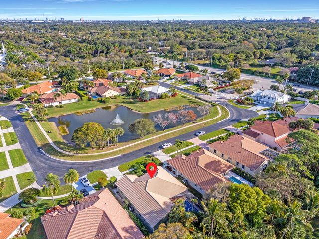 9055 Cypress Hollow Drive, Palm Beach Gardens, FL 33418