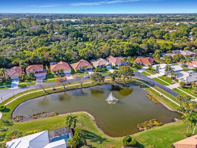 9055 Cypress Hollow Drive, Palm Beach Gardens, FL 33418