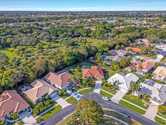9055 Cypress Hollow Drive, Palm Beach Gardens, FL 33418