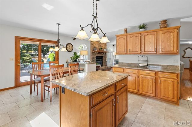 225 Saint Sabre Drive, Swansea, IL 62226