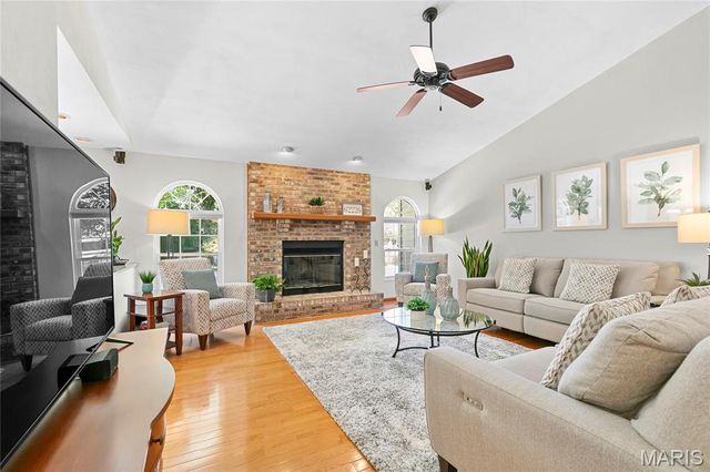 225 Saint Sabre Drive, Swansea, IL 62226