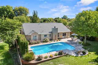 225 Saint Sabre Drive, Swansea, IL 62226