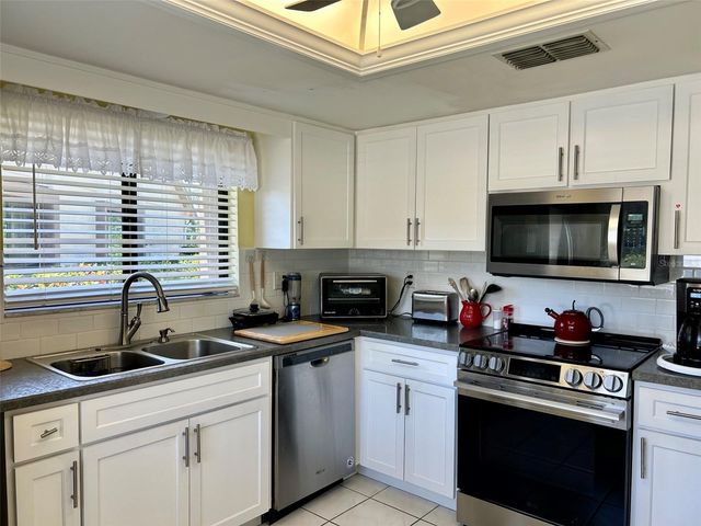 2572 LAURELWOOD DRIVE 12A, Clearwater, FL 33763