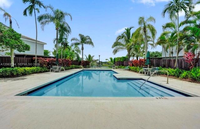 4771 Grapevine Way, Davie, FL 33331