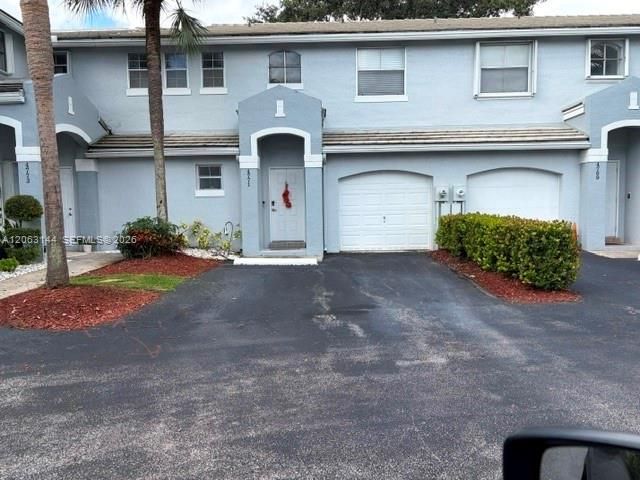 4771 Grapevine Way, Davie, FL 33331