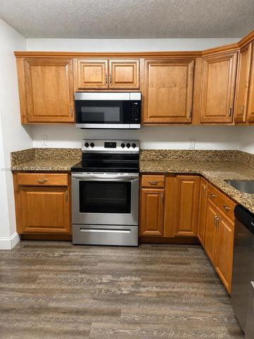 4771 Grapevine Way, Davie, FL 33331
