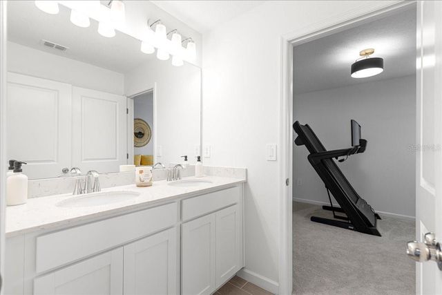 3278 NE 38TH LANE, Ocala, FL 34479