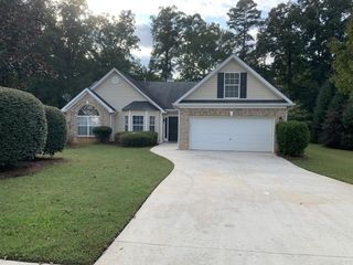 75 Queensland Lane, Covington, GA 30016