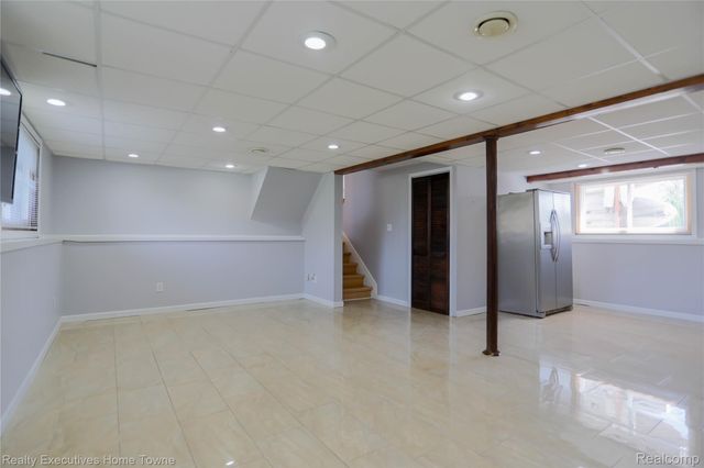 38146 Mast Street, Harrison Charter Township, MI 48045