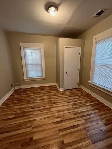 1012 W College Extension, Griffin, GA 30224