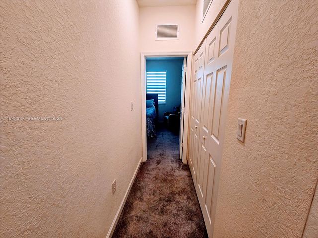 10918 W 33rd Way, Hialeah, FL 33018