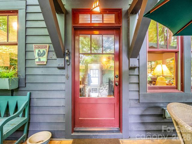 46 Cheshire Drive, Black Mountain, NC 28711