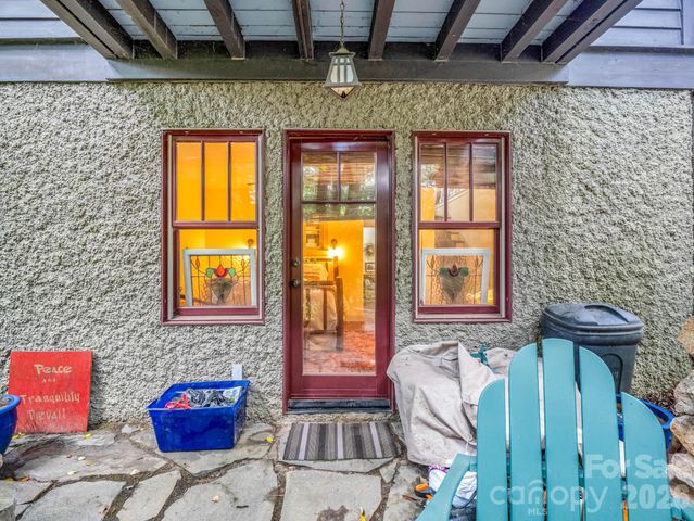 46 Cheshire Drive, Black Mountain, NC 28711