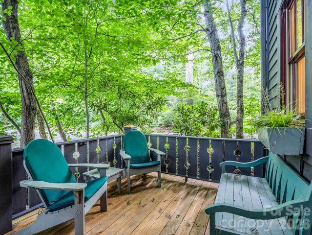 46 Cheshire Drive, Black Mountain, NC 28711
