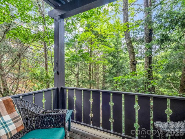 46 Cheshire Drive, Black Mountain, NC 28711