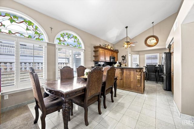 3625 Bernard Street 19, Bakersfield, CA 93306