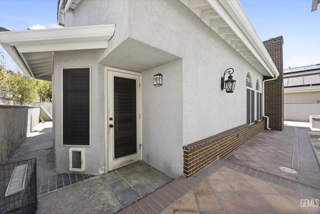 3625 Bernard Street 19, Bakersfield, CA 93306