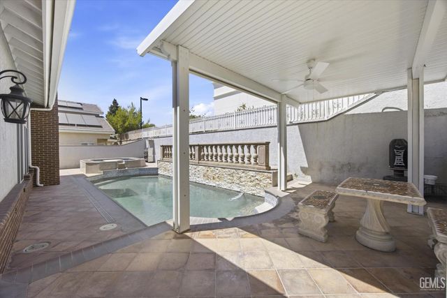 3625 Bernard Street 19, Bakersfield, CA 93306
