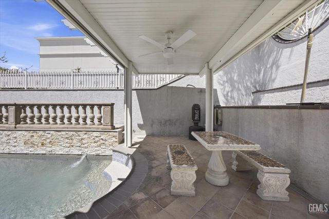 3625 Bernard Street 19, Bakersfield, CA 93306