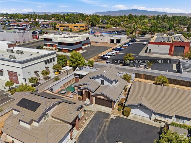 3625 Bernard Street 19, Bakersfield, CA 93306