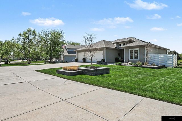 320 Riverside Drive, Waterloo, NE 68069