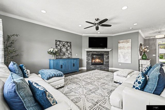 320 Riverside Drive, Waterloo, NE 68069
