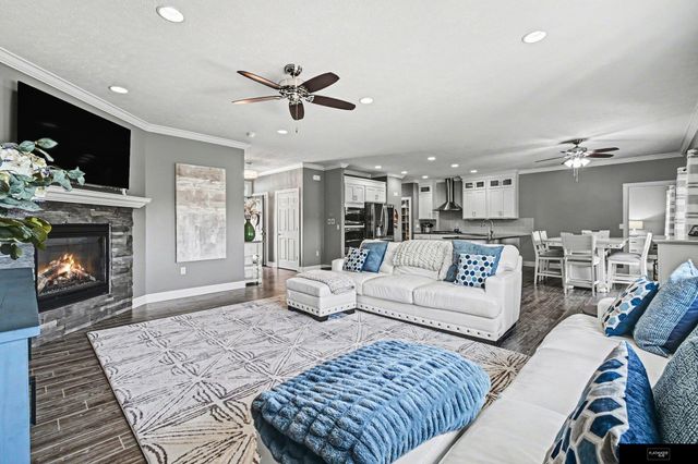 320 Riverside Drive, Waterloo, NE 68069