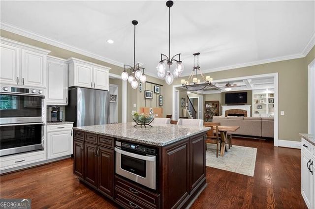 5365 Lake Redwine Cove, Acworth, GA 30101