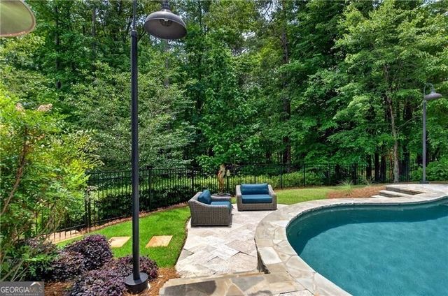 5365 Lake Redwine Cove, Acworth, GA 30101