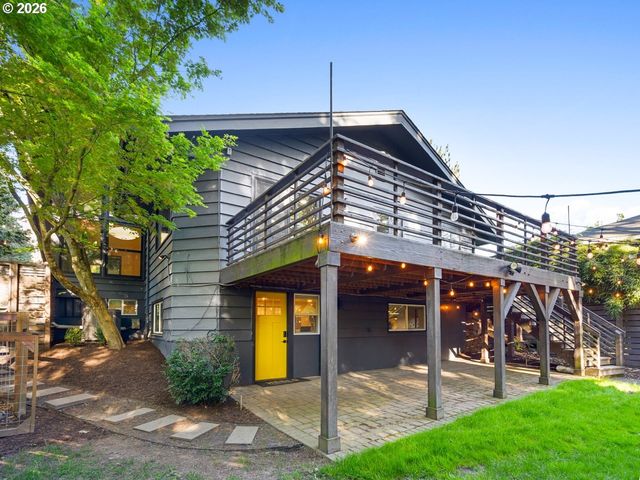 2802 Se MORELAND Ln, Portland, OR 97202