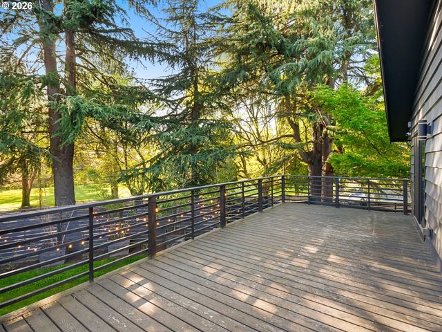 2802 Se MORELAND Ln, Portland, OR 97202