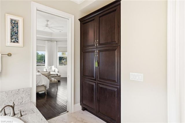 6312 Lyford Isle DR, Naples, FL 34113