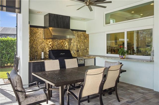 6312 Lyford Isle DR, Naples, FL 34113