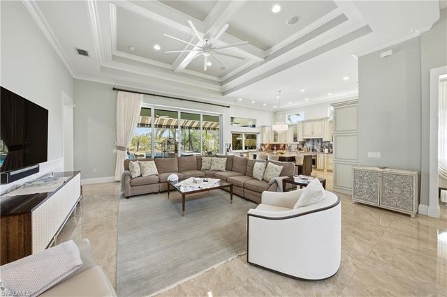 6312 Lyford Isle DR, Naples, FL 34113