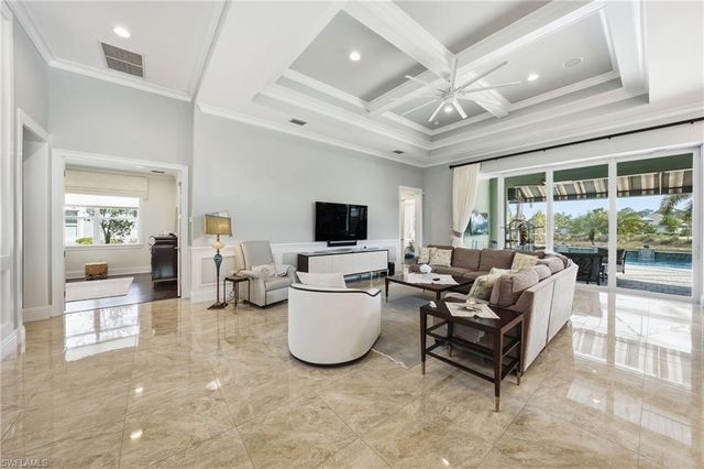 6312 Lyford Isle DR, Naples, FL 34113