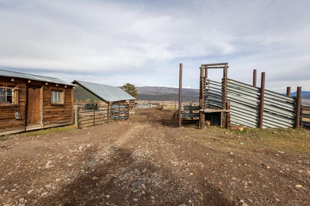 12590 Derby Mesa Loop, Burns, CO 80426