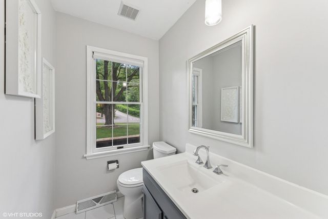 152 Guilford Road, Valparaiso, IN 46385