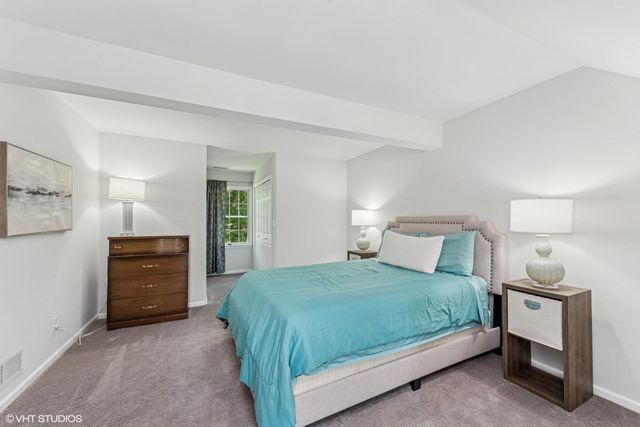 152 Guilford Road, Valparaiso, IN 46385
